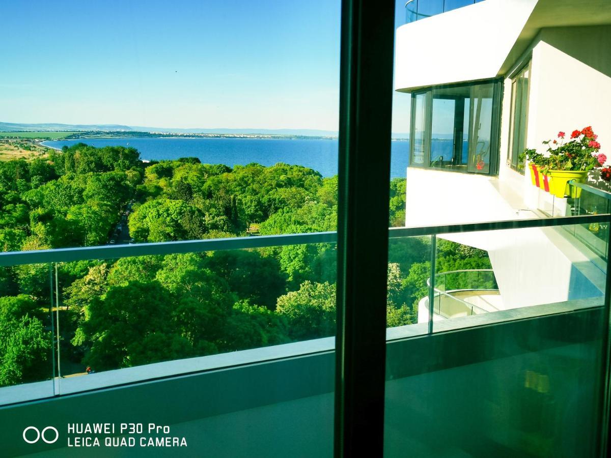 Luxury Apartments Alix Burgas Luaran gambar