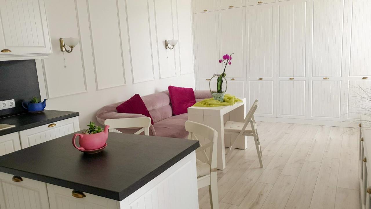 Luxury Apartments Alix Burgas Luaran gambar