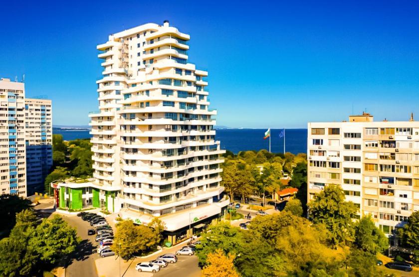 Luxury Apartments Alix Burgas Luaran gambar