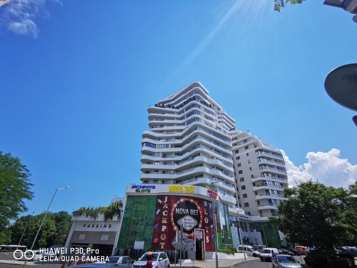 Luxury Apartments Alix Burgas Luaran gambar
